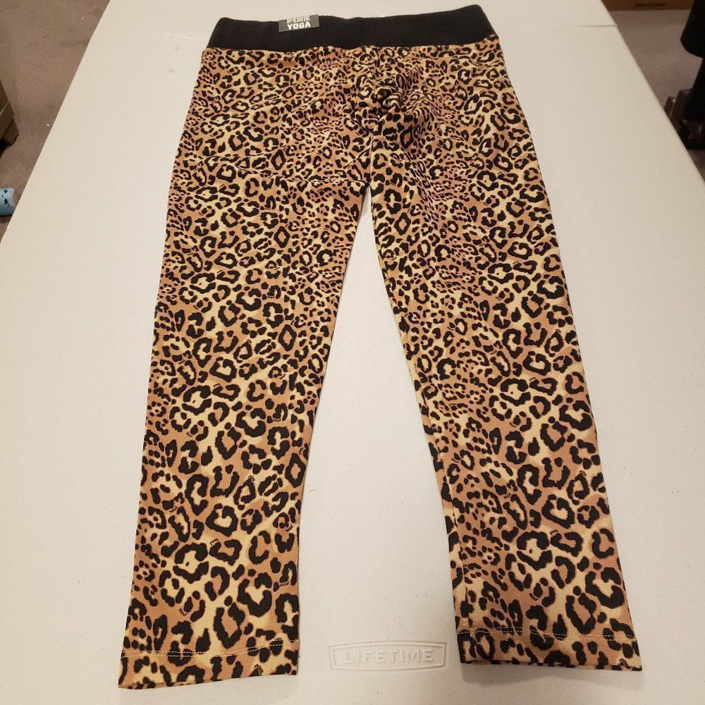 NWT Pink Leopard Print Legging/Yoga Pants - Size M